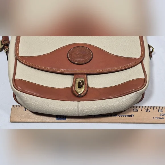 VINTAGE Dooney & Bourke A7-128540 Classic Leather Crossbody Bag Purse Tan Brown - Picture 13 of 16